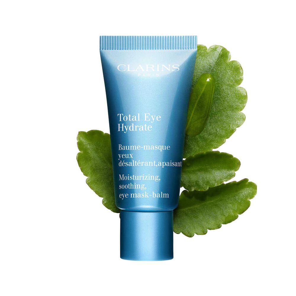 Plan produit Total Eye Hydrate avec ingrédient