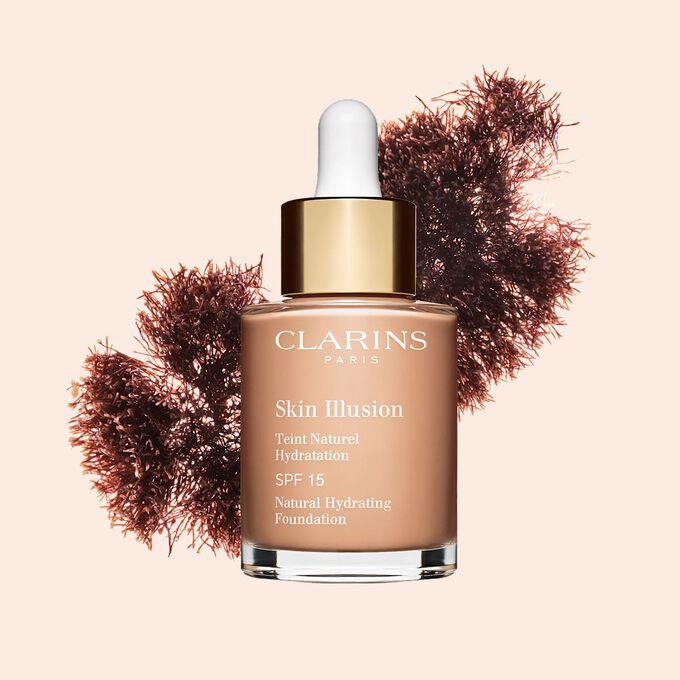 Le fond de teint s&eacute;rum Skin Illusion de Clarins SPF 15 offre un fini unifi&eacute; et naturel.