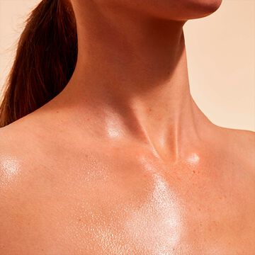 Brume Solaire Embellissante Très Haute Protection SPF50+ Corps
