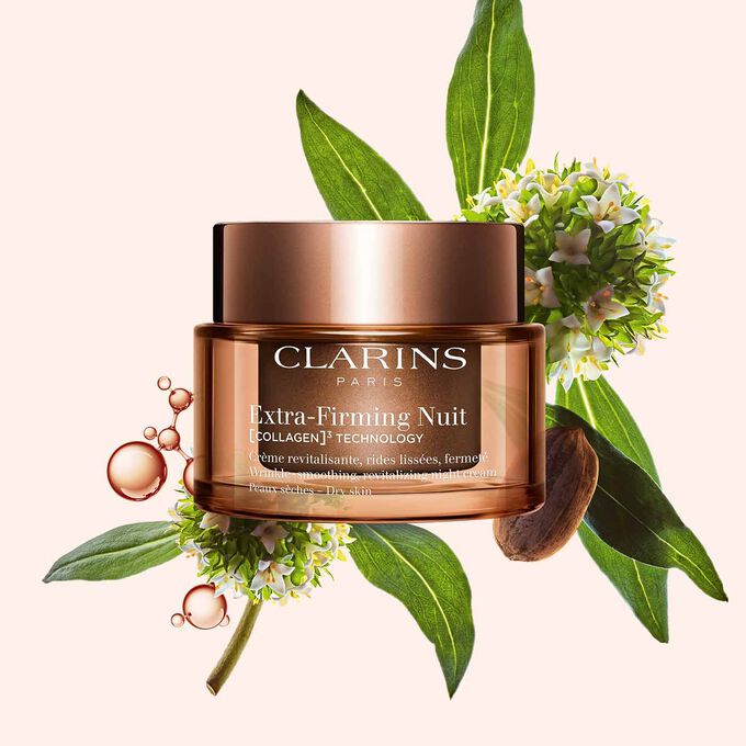 Plan produit de la Cr&egrave;me Extra-Firming Nuit de Clarins pour les peaux s&egrave;ches, avec mitracarpus, graine de p&eacute;can et mol&eacute;cule de collag&egrave;ne
