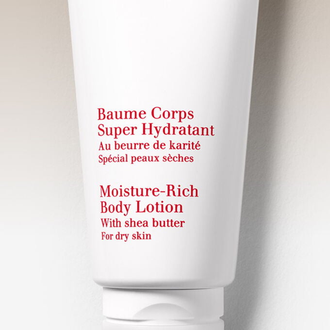 Routine hydratante et nourrissante pour la peau avec le Baume Corps Super Hydratant et l&rsquo;Huile Corps "Relax"