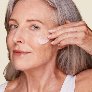 Crème de Nuit Anti-Âge 60 ans Pour Toutes les Peaux - Nutri-Lumière
