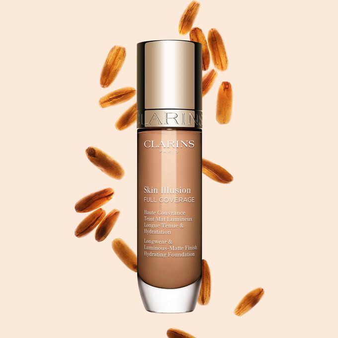Skin Illusion Couvrance Totale Clarins présente son design épuré et son emballage éclatant, le fond de teint idéal pour un teint parfait et naturel.