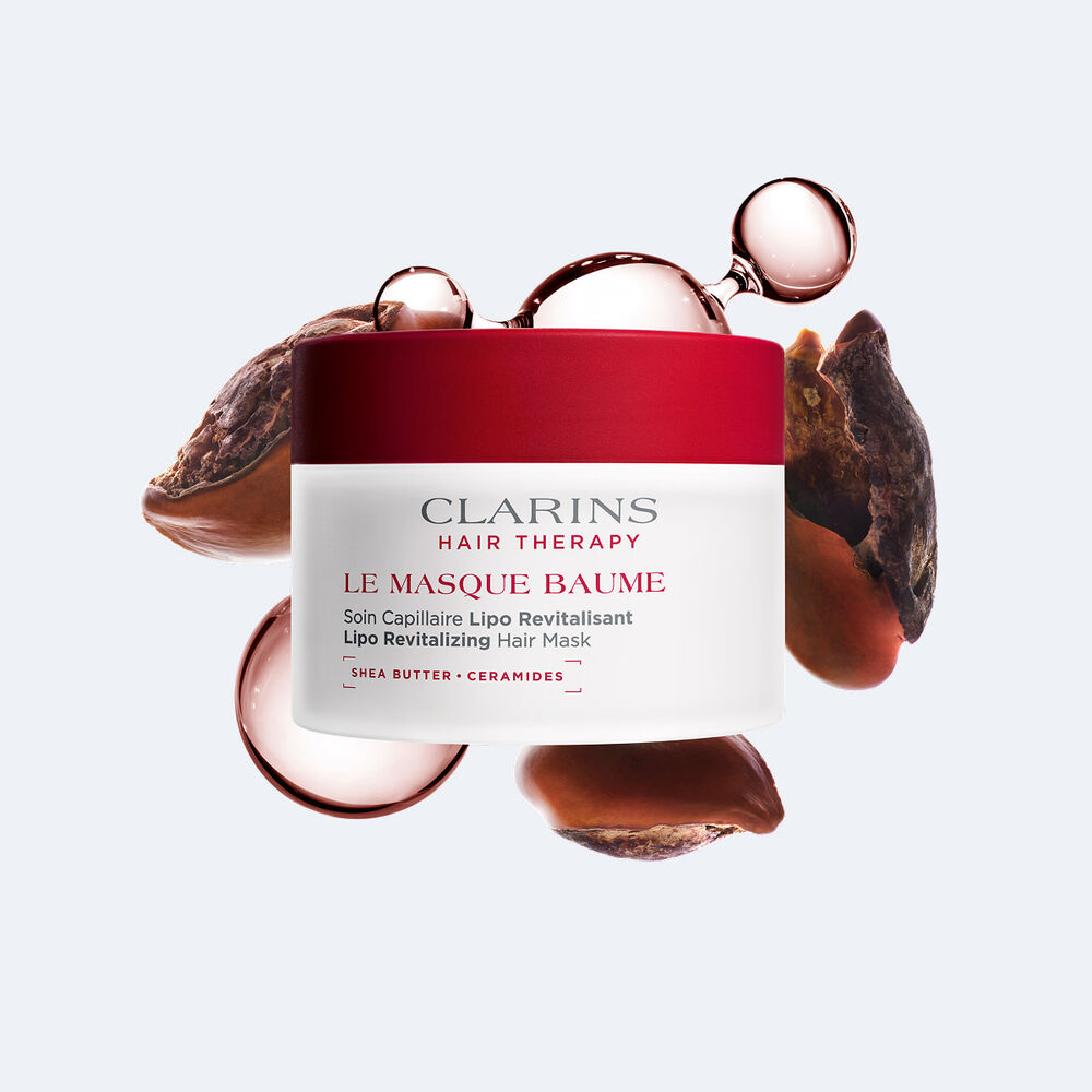 Masque capillaire hydratant au beurre de karit&eacute; bio pour une nutrition intense et des cheveux plus forts et brillants.