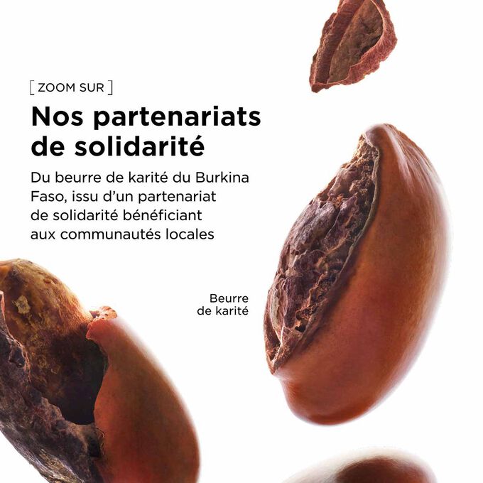 Beurre de karit&eacute; &eacute;quitable issu du Burkina Faso pour une huile corporelle hydratante durable gr&acirc;ce &agrave; un partenariat qui aide les communaut&eacute;s.