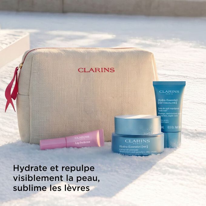 Trousse de soins hydratants Clarins avec les produits Hydra Essentiel promettant d&rsquo;hydrater et de repulper la peau et de sublimer l&rsquo;&eacute;clat des l&egrave;vres.