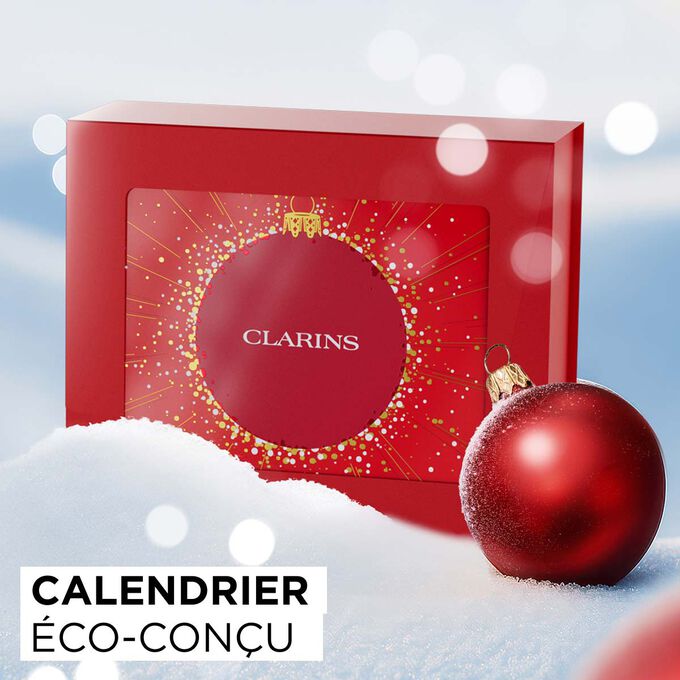 Plan produit du calendrier de l’Avent 12 jours de Clarins avec un packaging écologique, conçu pour être réutilisé longtemps après les Fêtes