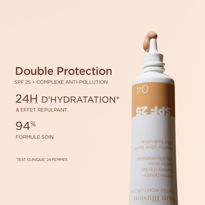 Gros plan du perfecteur de teint en teinte moyenne, mettant en avant sa double protection contre le soleil et la pollution, ainsi que ses effets hydratants.