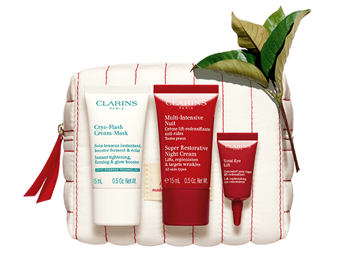 Suprise offered by Clarins, a pouch with 3 trial-sized products