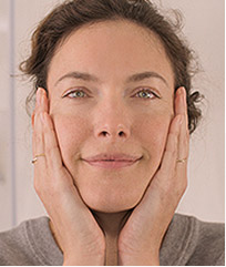 Comment appliquer la crème de jour - étape 2 : appliquer