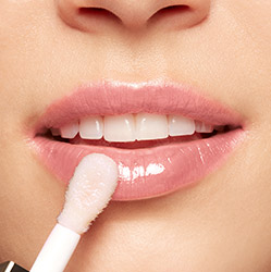 Rendu sur bouche Huile Confort Lèvres Blanc