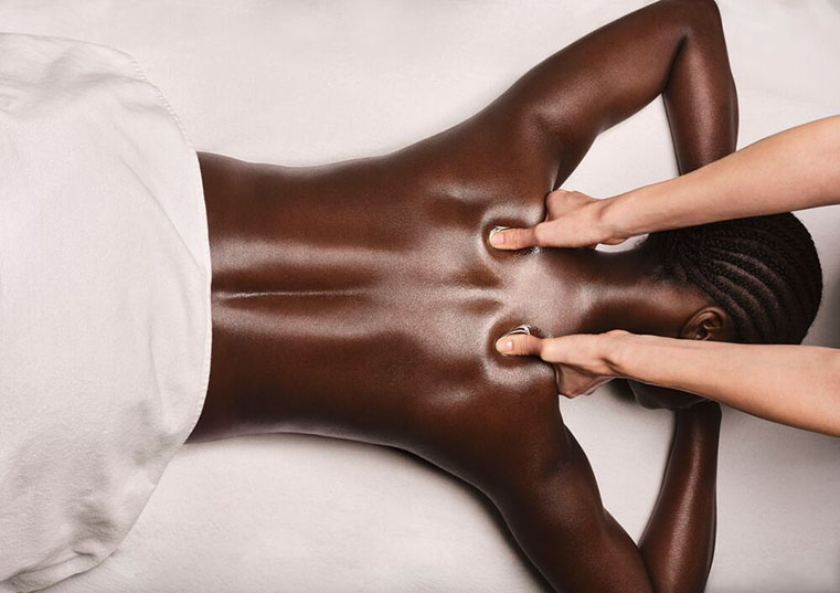 MASSAGE ÉQUILIBRE AUX HUILES ESSENTIELLES