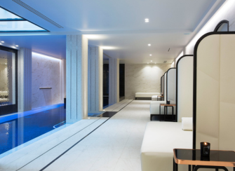 Hôtel Le Narcisse Blanc Spa by Clarins